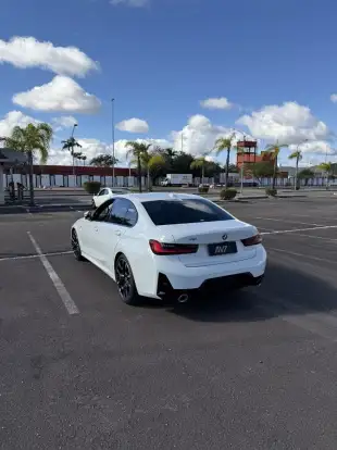 BMW-320i-2024