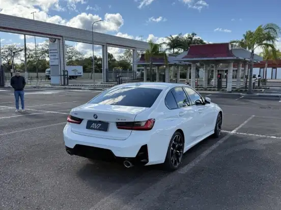 BMW-320i-2.0 16V TURBO FLEX M SPORT AUTOMÁTICO BMW-320i-2024