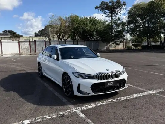 BMW-320i-2.0 16V TURBO FLEX M SPORT AUTOMÁTICO BMW-320i-2024