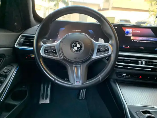 BMW-320i-2023