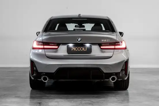 BMW-320i-2025