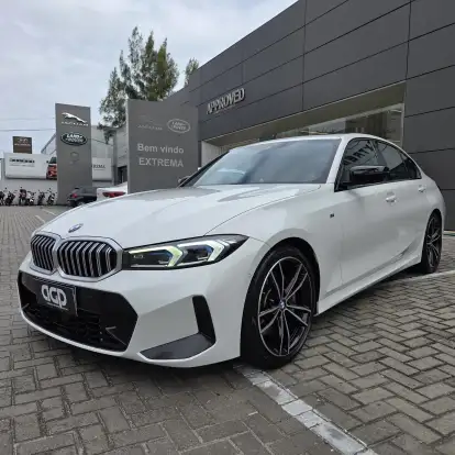 BMW-320i-2023