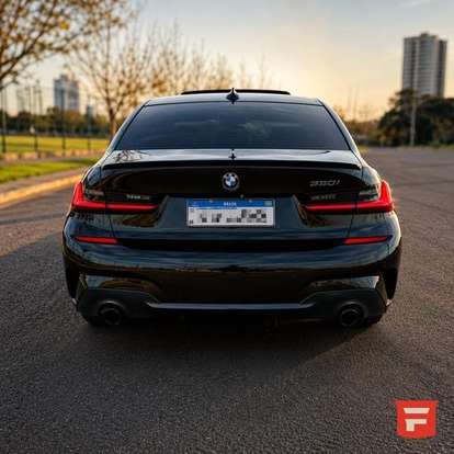 BMW-320i-2022