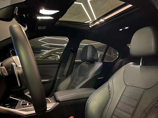 BMW-320i-2025