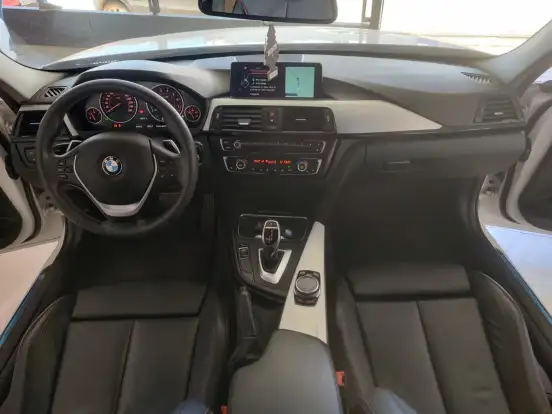 BMW-328i-2014