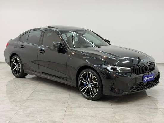 BMW-330e-2024