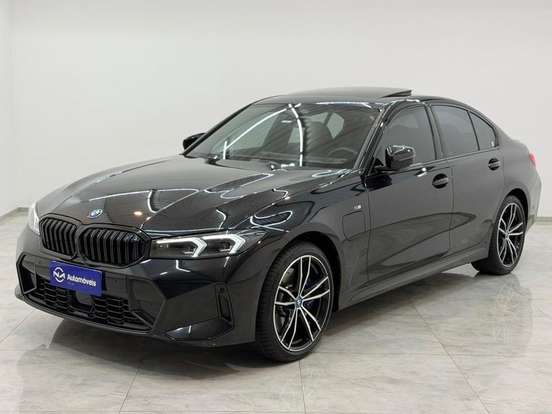 BMW-330e-2024