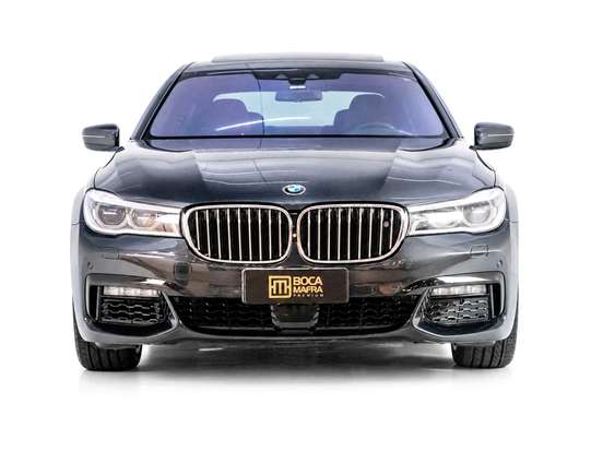 BMW-750Li-2016