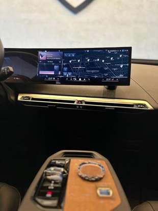 BMW-iX-2024