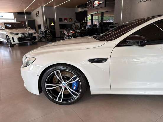 BMW-M6-4.4 GRAN COUPÉ V8 32V GASOLINA 4P AUTOMÁTICO BMW-M6-2016