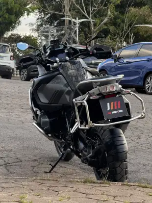 BMW-R 1250 GS ADVENTURE TRIPLE BLACK-2021