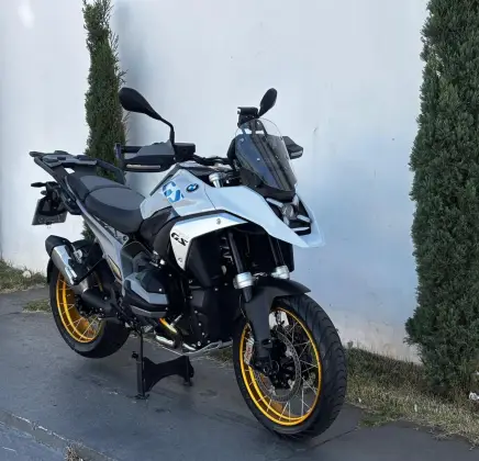 BMW R 1300 GS PLUS 