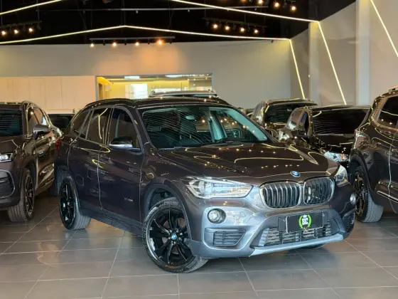 BMW X1 2.0 16V TURBO ACTIVEFLEX SDRIVE20I 4P AUTOMÁTICO BMW X1 2.0 16V TURBO ACTIVEFLEX SDRIVE20I 4P AUTOMÁTICO