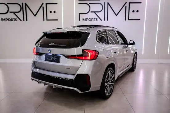 BMW-X1-2024