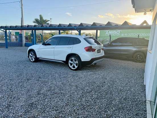 BMW-X1-2012