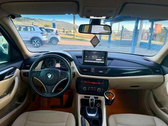 BMW-X1-2012