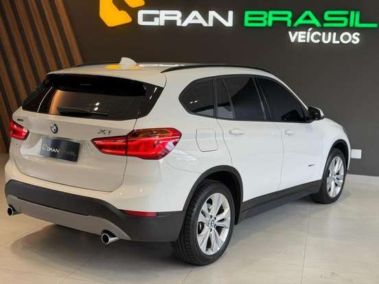 BMW-X1-2016