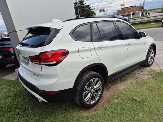 BMW-X1-2.0 16V TURBO ACTIVEFLEX SDRIVE20I GP 4P AUTOMÁTICO BMW-X1-2021