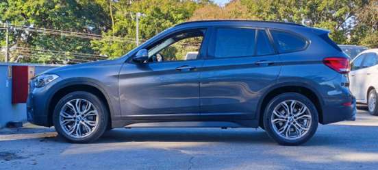 BMW-X1-2021