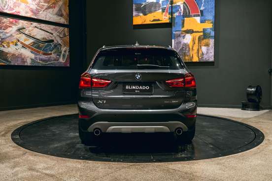 BMW-X1-2.0 16V TURBO ACTIVEFLEX SDRIVE20I X-LINE 4P AUTOMÁTICO BMW-X1-2019