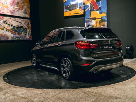 BMW-X1-2.0 16V TURBO ACTIVEFLEX SDRIVE20I X-LINE 4P AUTOMÁTICO BMW-X1-2019