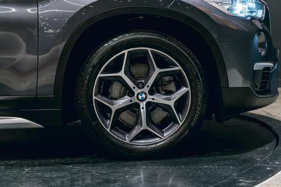 BMW-X1-2.0 16V TURBO ACTIVEFLEX SDRIVE20I X-LINE 4P AUTOMÁTICO BMW-X1-2019