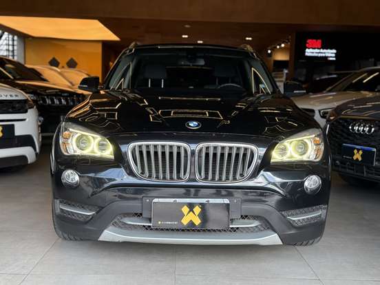 BMW-X1-2013