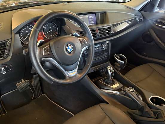 BMW-X1-2.0 16V TURBO GASOLINA SDRIVE20I 4P AUTOMÁTICO BMW-X1-2013