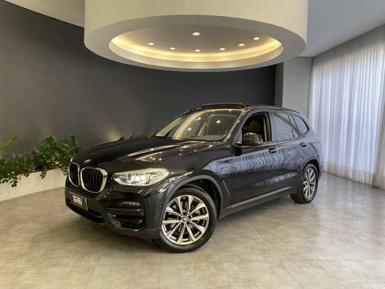 BMW-X3-2021