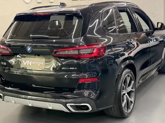 BMW-X5-3.0 I6 TURBO HÍBRIDO XDRIVE45E M SPORT AUTOMÁTICO BMW-X5-2022