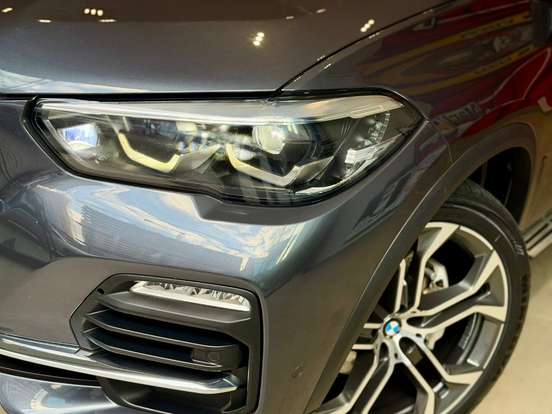 BMW-X5-2019