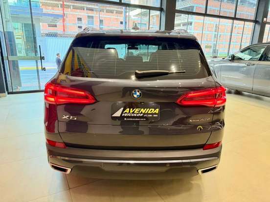 BMW-X5-3.0 4X4 30D I6 TURBO DIESEL 4P AUTOMÁTICO BMW-X5-2019