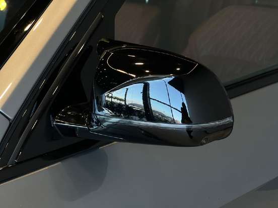 BMW-X7-4.4 V8 GASOLINA M60i STEPTRONIC BMW-X7-2024