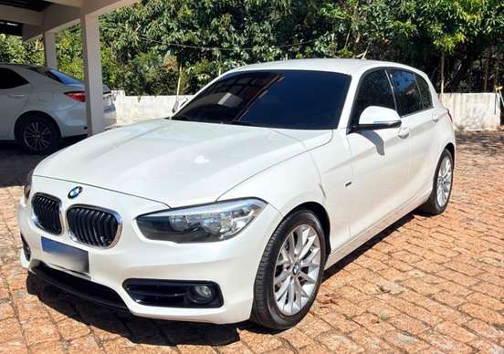 BMW-120i-2015