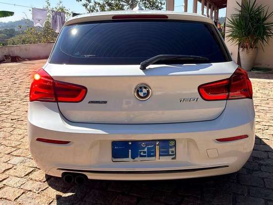 BMW-120i-2.0 16V SPORT ACTIVEFLEX 4P AUTOMÁTICO BMW-120i-2015
