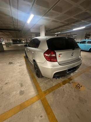 BMW-130i-2009