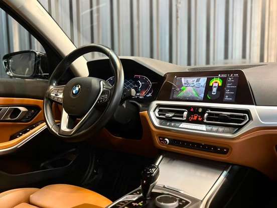 BMW-320i-2.0 16V TURBO FLEX M SPORT AUTOMÁTICO BMW-320i-2022