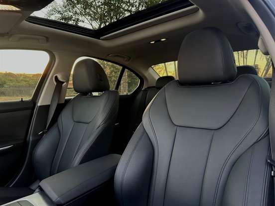 BMW-320i-2.0 16V TURBO FLEX SPORT GP AUTOMÁTICO BMW-320i-2021