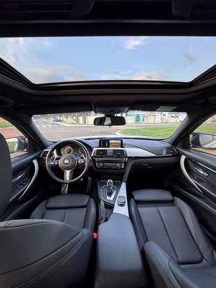 BMW-320i-2018