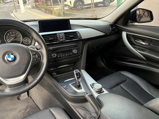 BMW-328i-2013