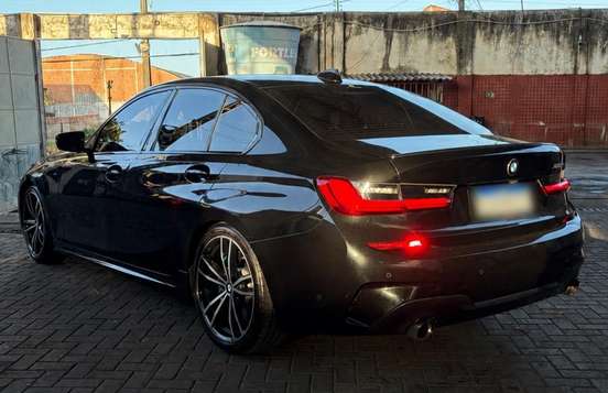 BMW-330i-2019