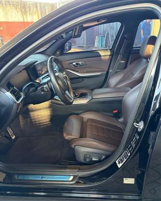 BMW-330i-2019