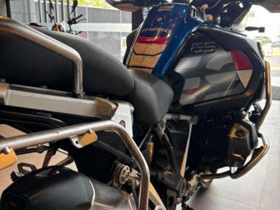 BMW-R 1250 GS ADVENTURE BMW-R 1250 GS ADVENTURE-2024