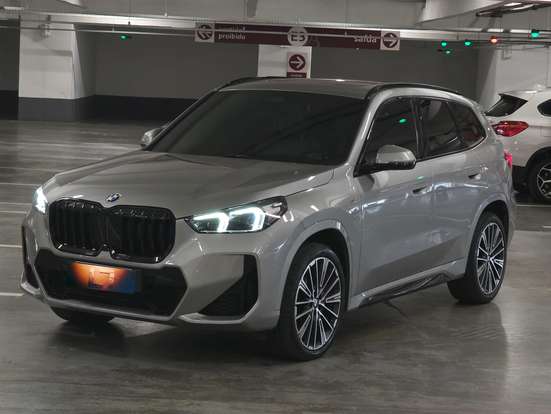 BMW-X1-2023