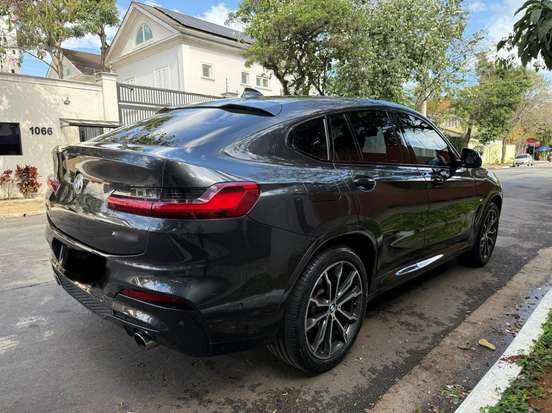 BMW-X4-2019