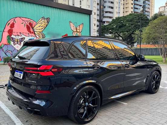 BMW-X5-3.0 I6 TURBO HÍBRIDO XDRIVE50E M SPORT AUTOMÁTICO BMW-X5-2023
