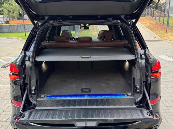 BMW-X5-3.0 I6 TURBO HÍBRIDO XDRIVE50E M SPORT AUTOMÁTICO BMW-X5-2023