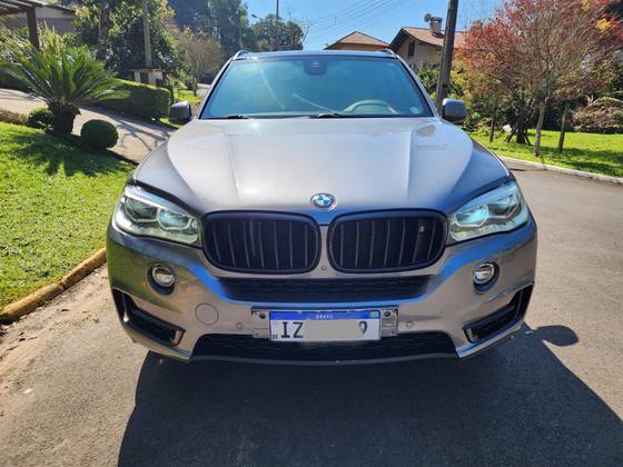 BMW X5 4.4 V8 TURBO GASOLINA XDRIVE50I SECURITY AUTOMÁTICO
