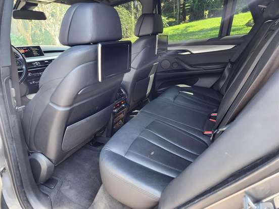 BMW-X5-4.4 V8 TURBO GASOLINA XDRIVE50I SECURITY AUTOMÁTICO BMW-X5-2015