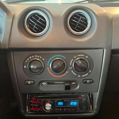 CHEVROLET-CELTA-2010